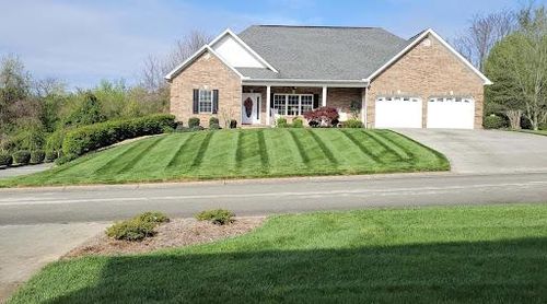 Landscaping for 3R Outdoor in West Knoxville, TN