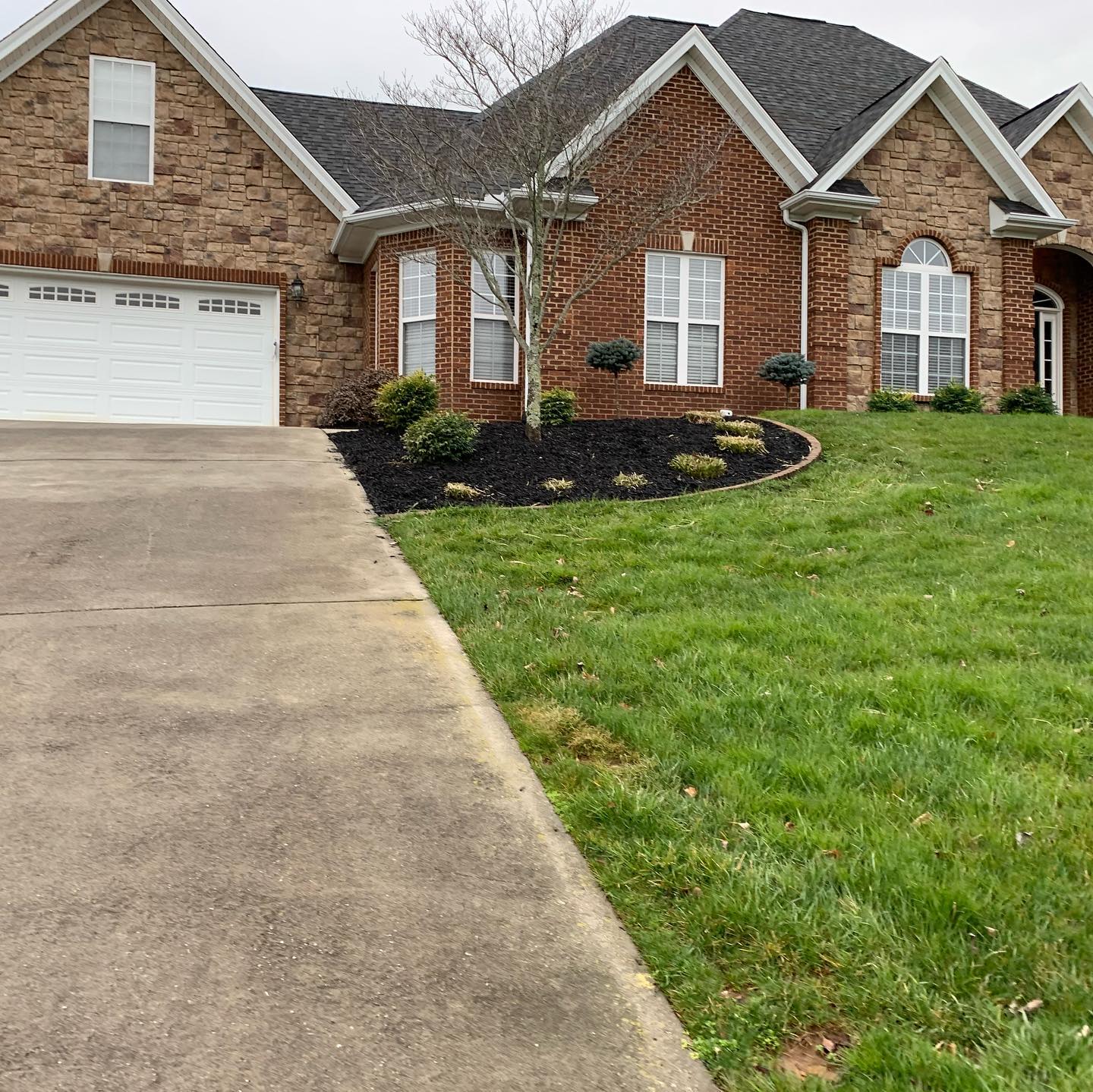Landscaping for 3R Outdoor in West Knoxville, TN