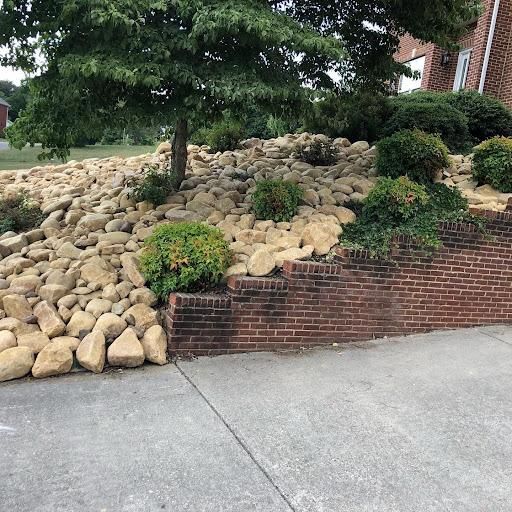 Landscaping for 3R Outdoor in West Knoxville, TN