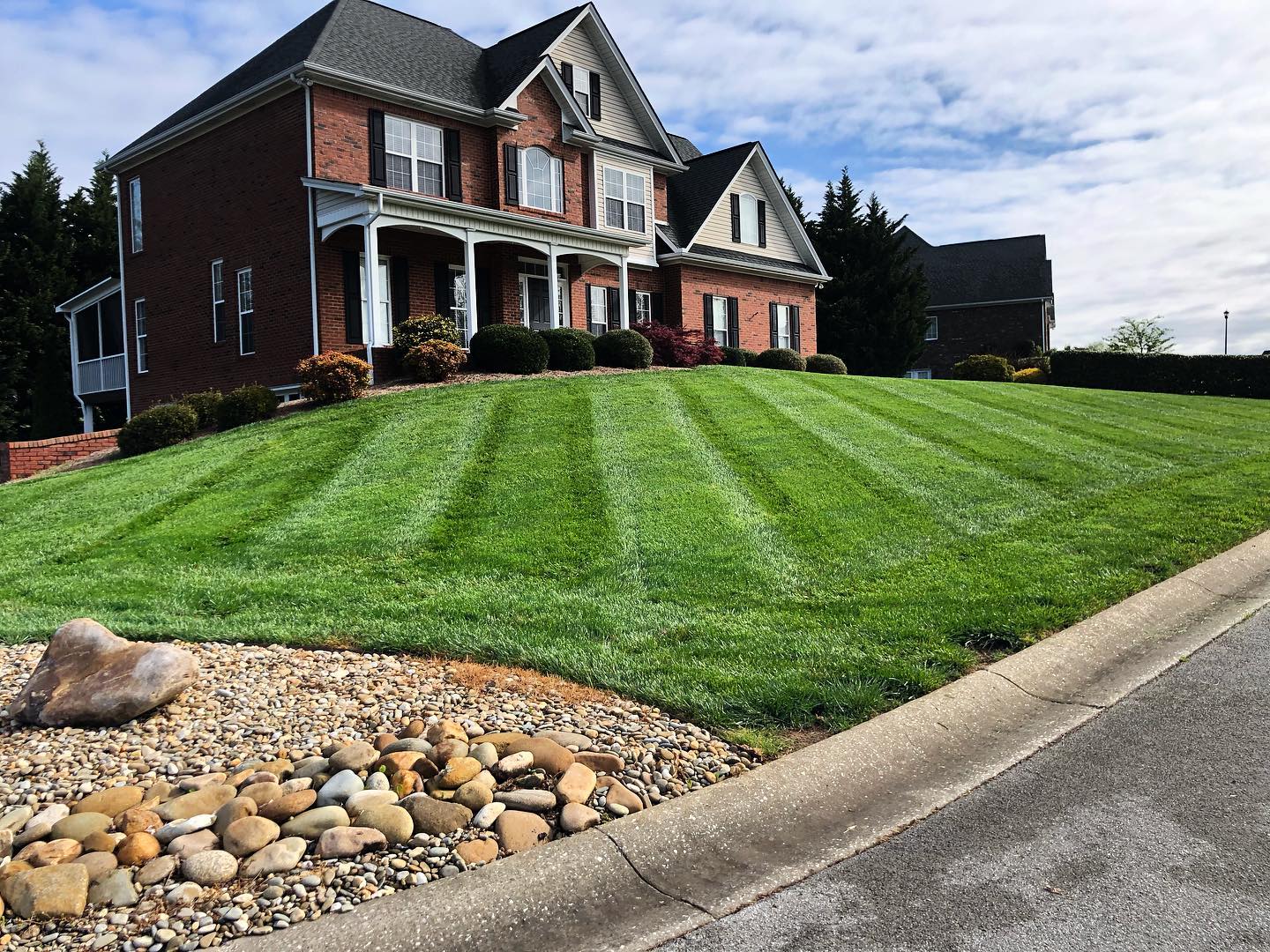 Transform your outdoor space with our expert landscaping services, tailored to enhance beauty and functionality. From design to maintenance, we create vibrant, sustainable landscapes that elevate your home’s curb appeal. for 3R Outdoor in West Knoxville, TN